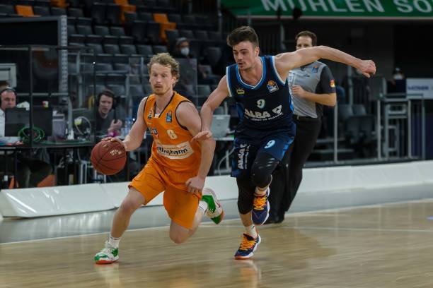 更是各国文 更是各国文