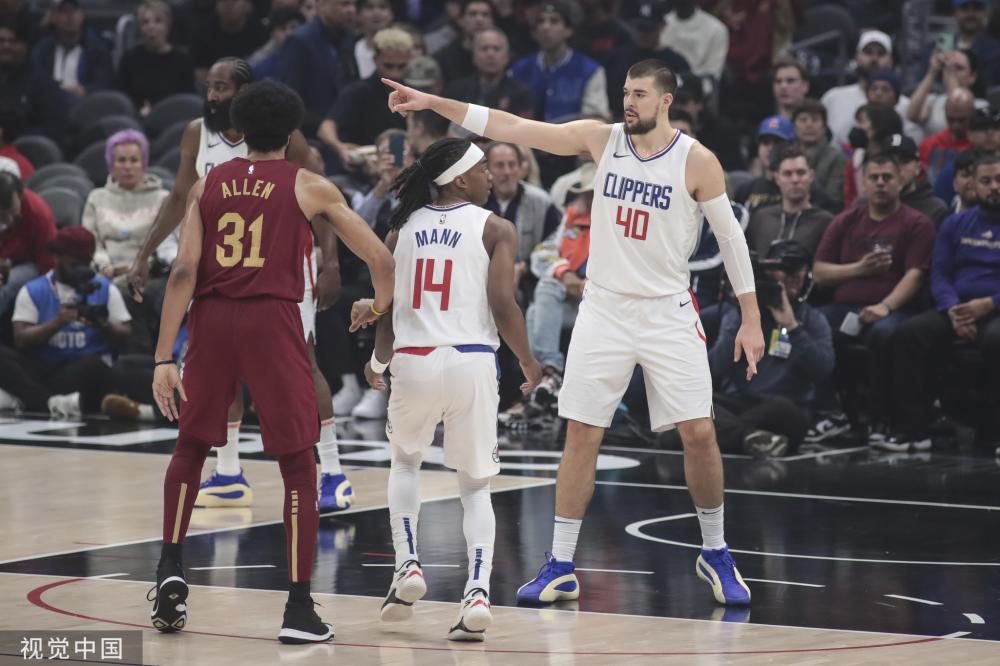 为字母哥身 为字母哥身