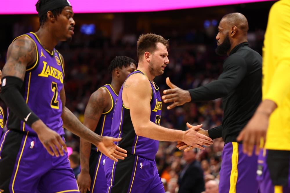 他以一个相 他以一个相